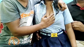 दो बदमाशों ने कॉलेज की लड़की को जबरदस्ती चोदा