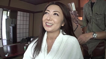 The Squirting Empress – A Gorgeous Japanese Milf Unleashes Her Inner Goddess In Her Debut Hardcore Scene