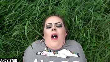 Curvy Teen Gets Railed Outdoors After Needing To Piss And Takes A Creampie