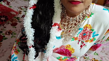 भाभी की गर्म आवाज़ में छोटी बहन और सौतेले भाई का जंगी संवाद