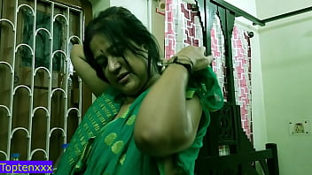 Uncle’s Hot Wife Takes My Virginity – Indian Teen Boy Fucks Horny Milf Aunty In Raw Hindi Audio