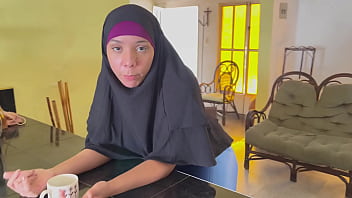 Seducing My Arab Muslim Stepmom With Her Hijab On