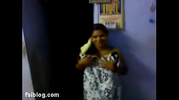 Tantalizing Tamil Temptress