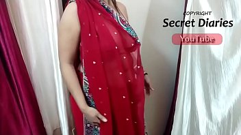 Voluptuous Desi Aunty With Curves That Command Attention