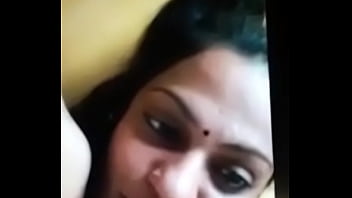 Tamil Girl’s Sultry Nude Selfie