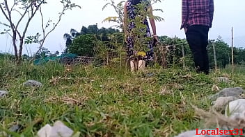 Local Aunty Gets Wild And Wet In Public Outdoor Fuck – Official Video By Localsex31