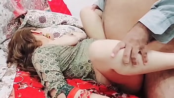 Indian Bhabhi’s Raw Real Estate Deal: Filthy Hindi Moans & Dirty Talk Unleashed