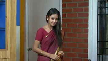 Sizzling Telugu Aunty’s Steamy Romance