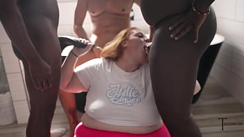 Ssbbw Julie Ginger’s Face Gets Brutally Pounded By Multiple Bbcs In A Hardcore Blowbang