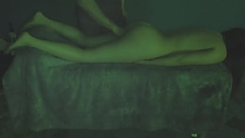 A Rookie’s Rubdown: Fingers And Vibrators Bring Her To Ecstasy