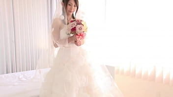 Intimate Secrets Of A Japanese Beauty Queen: A Guide To Self-pleasure And Passionate Play With Her Lover