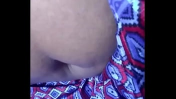 Desi Aunty’s Deep Navel Beckons