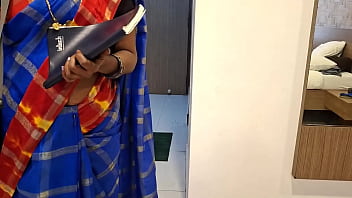 Sizzling Tamil Salesgirl Cheats On Husband With Desi Men In Steamy Sex Session