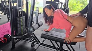Pounding That Thick Brunette Kel Macettare In The Condo Gym
