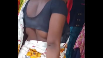 Oily Desi Village Aunty Shows Off Her Dirty Gaand And Smelly Back