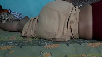 Sultry Sanjana Aunty’s Alluring Brown Petticoat Tease