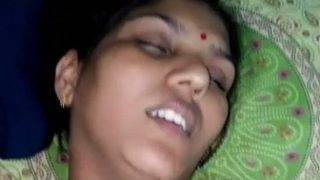 Desi Bhabhi’s Wild Hairy Pussy – Xxx Video