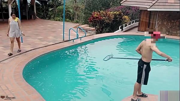 My Thick-hipped Stepsister Craves Risky Public Pool Sex – Full Story