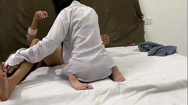 My Step Sister Stripped Bare In The Dark And Mounted My Massive Hard-on