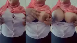 Lustyberryy’s Massive Pink Hijab Tits Exposed