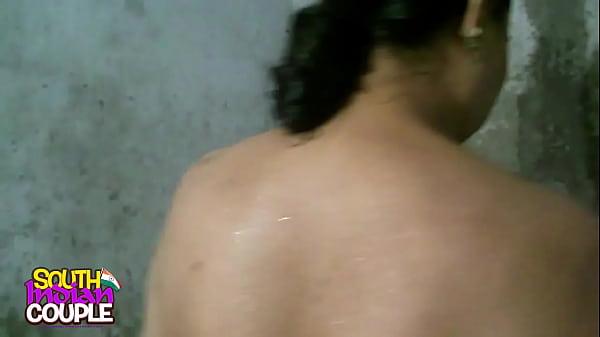 Swathi’s Steamy Shower: An Indian Amateur Milf Bhabhi Gets Wet
