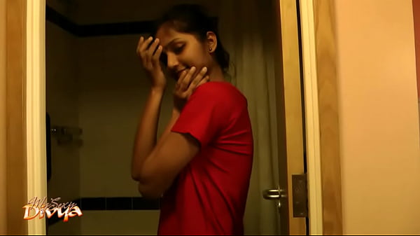 Sizzling Indian Beauty Divya’s Steamy Shower Seduction