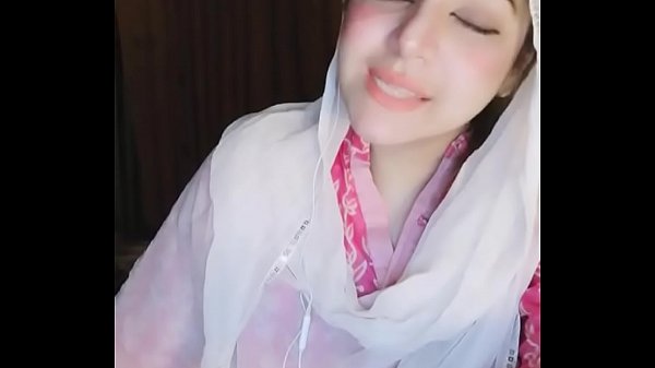Muslim Babe Sizzling Live Stream