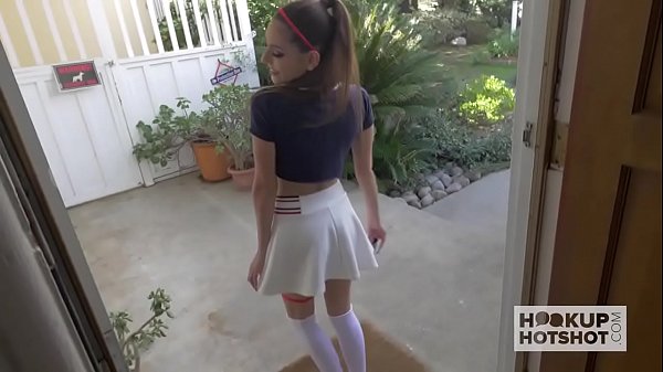 Naive Coed Ravaged By Her Tinder Hookup