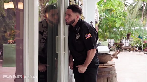 Trickery – Anna Chambers Gets Her Tight Pussy Pounded By A Fake Cop