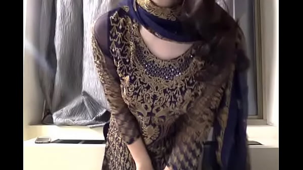 Desi Babe’s Naughty Selfie