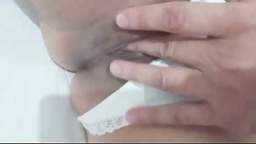 Pinay Gets Off With A Vibrator Deep Inside