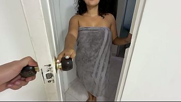Latina Shows Up For A Massage, The Masseur Gets Her So Horny They End Up Fucking