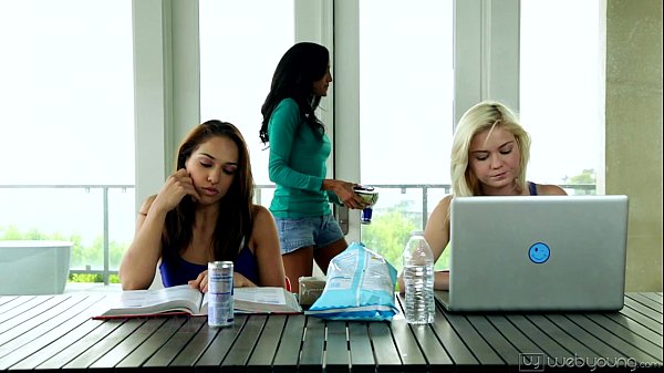 Sara Luvv And Chloe Amour Finger-fucking Each Other Into A Wet Mess