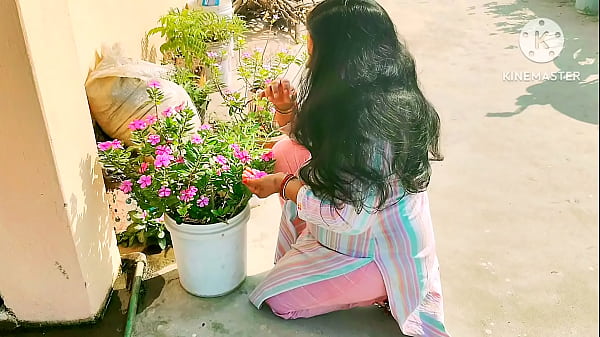 Desi Bhabhi’s Dirty Talk In Hindi Audio