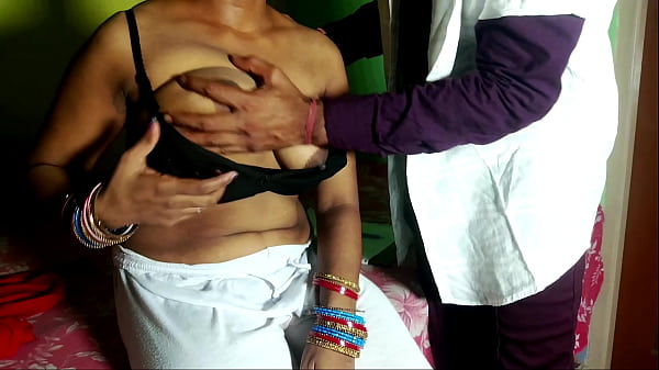 Hindi Doctor Fucks Patient’s Wet Pussy With Dirty Talk