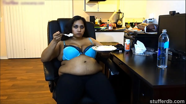 Desi Rose Craves A Thick, Creamy Slice Of Pie.