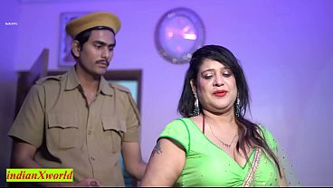 Beautiful Rich Madam Gets Fucked By Hotel Guard In Secret