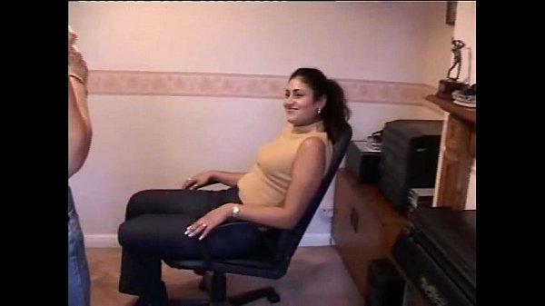 Indian Slut Malvina And British Whore Lisa Amateur Tongue-fucking Each Other, Pussy Licking Session #3