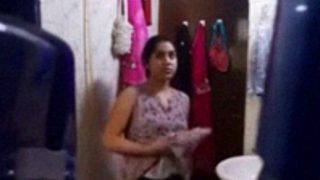 Desi Bhabhi Caught On Hidden Cam While Bathing – Full Erotic Video Leaked