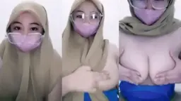 Ukhti With Glasses And Hijab Showing Off Her Big Tits