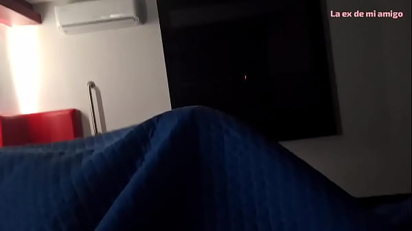 Mira Cómo Este Fantasma Real Se Deja Grabar En Cámara, Casi Como Si Quisiera Un Trío