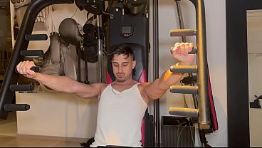 Nos Follamos A La Gym Girl, Dp Y Sentadillas Bien Perras En El Gym