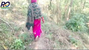 Desi Village Bhabhi In The Forest Lifts Her Saree, Shows Her Pussy, Tits, And Ass, Then Shoves A Brinjal Inside—dirty Hindi Audio Style