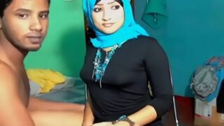 Bangladeshi Hijabi Babe Sluts It Out On Live Cam