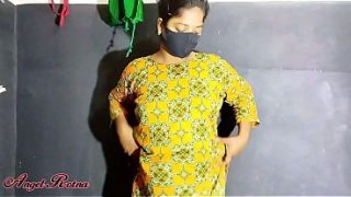 Watch This Hot Desi Babe Strip Down For A Steamy Bath, Then Squat To Let Loose A Dirty Golden Stream