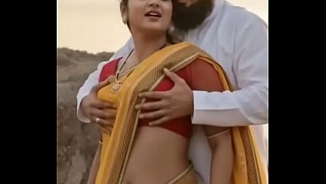 Desi Bhabhi’s Tight Saree, Tits Pressed In Steamy Romance