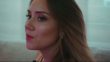 La Primera Vez Que Sara Blonde Entró A Mi Oficina, Ya Sabía Que La Entrevista Iba A Terminar En Mi Escritorio.