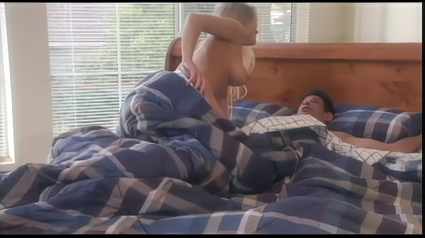 Fucking That Blonde Big-titted Hot Mom Until She Screams.